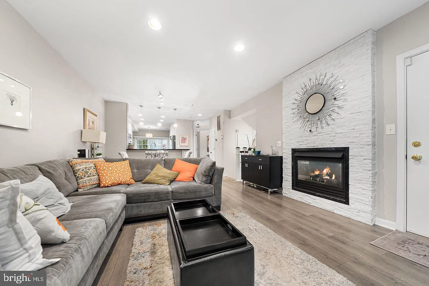 2 bed, 2.0 bath, 1506 sqft, $2,750 — Photo 1