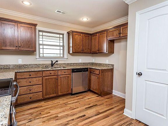 4th image of 169 SE Timber Top Xing