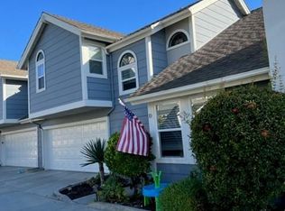 2335 Elden Ave APT D, Costa Mesa, CA 92627