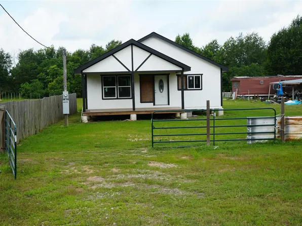 48 County Road 3555, Cleveland, TX 77327