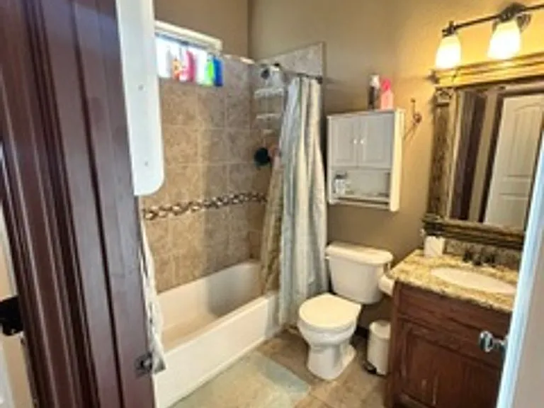 7065 McLeod Dr — Photo 12