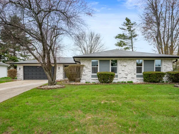 2200 W Christy Ln, Muncie, IN 47304