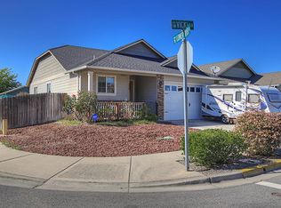 168 SW Vicki Ln, Grants Pass, OR 97526