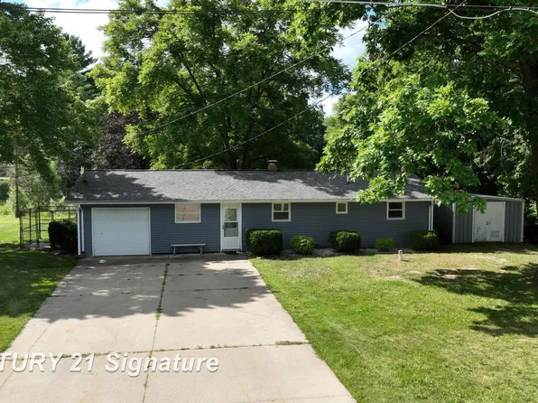 5346 Oakridge Dr, Beaverton, MI 48612