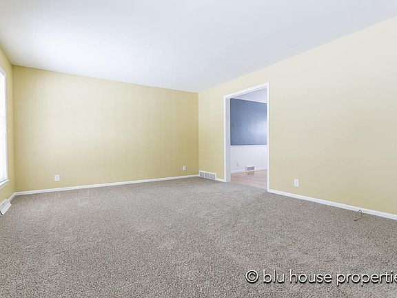 5th image of 3165 Brookshire Dr SE