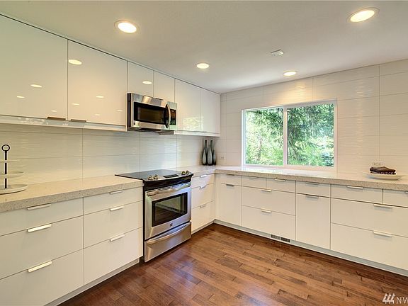 4th image of 4317 245th Ave SE
