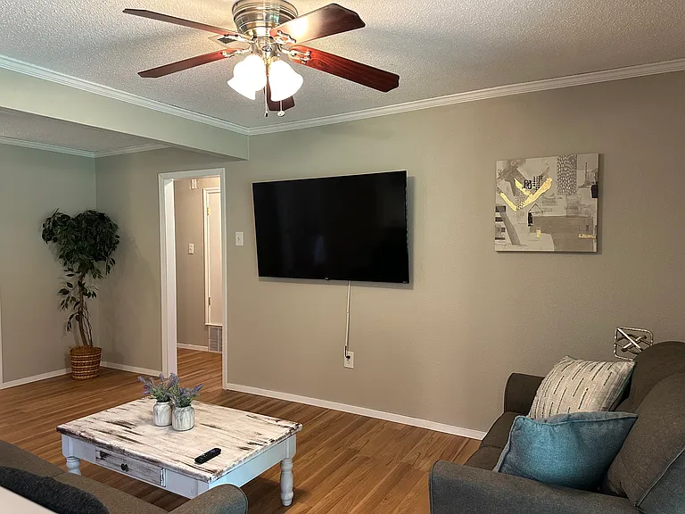 1607 Sagebrush Trl — Photo 51