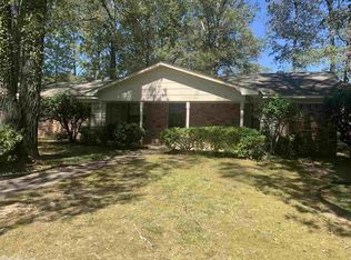 1401 War Eagle Dr, Pine Bluff, AR 71603