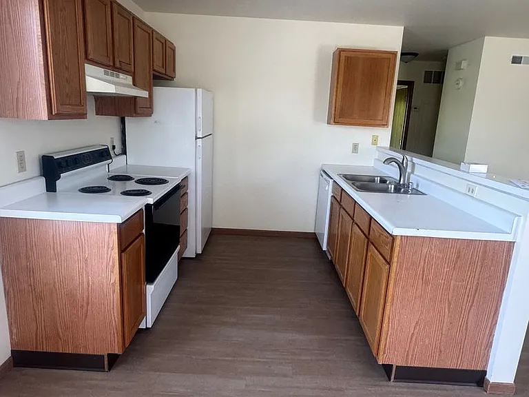 27 Iki Dr — Photo 5