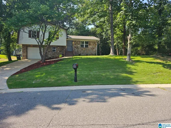 708 Country Club Trl, Gardendale, AL 35071