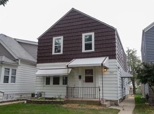 3664 S Ahmedi Ave, Saint Francis, WI 53235