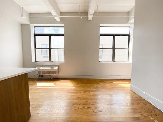 Rented by City Vista Inc | media 32