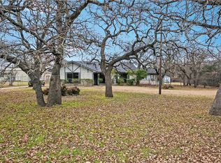 2808 Whispering Creek Ln, Burleson, TX 76028