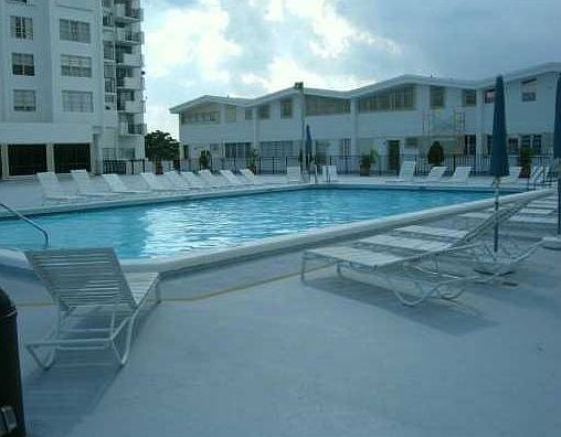 2nd image of 2750 NE 183rd St APT 2405