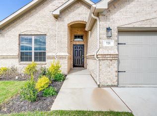 721 Vaquero St, White Settlement, TX 76108