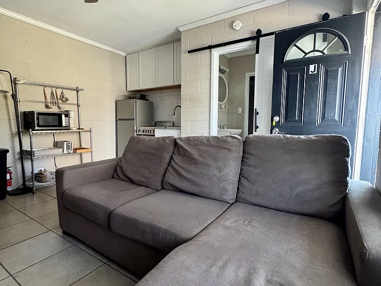 402 S Holly St #J — Photo 18