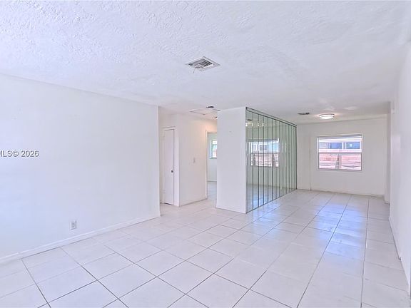 3rd image of 753 SW 2nd St