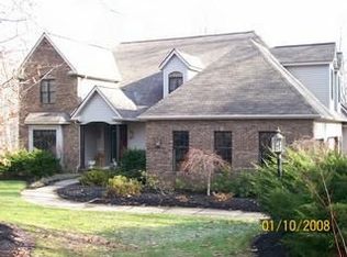 11305 Wellington Dr, Chardon, OH 44024