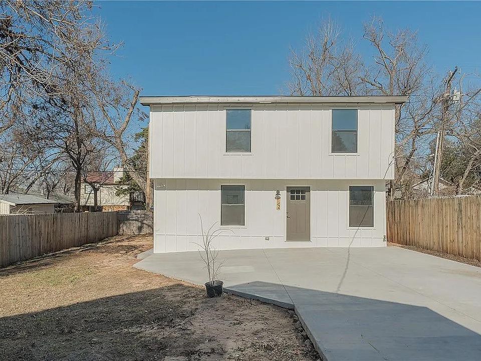 1st image of 1621 NW 44th St #1/2