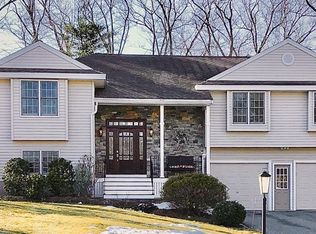 12 Rolling Hill Rd, Billerica, MA 01821