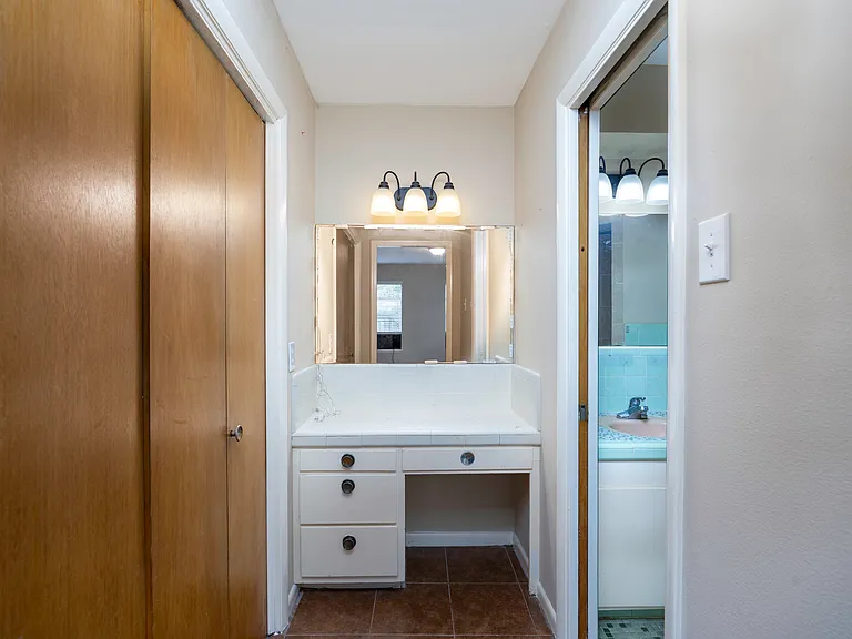 2 Circle Dr — Photo 8
