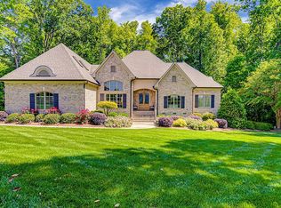 8500 Parkchester Pl, Oak Ridge, NC 27310