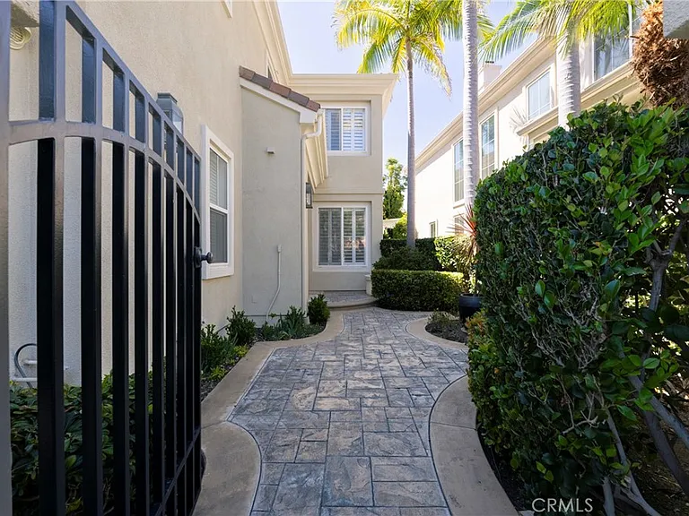 1417 Sea Ridge Dr — Photo 8