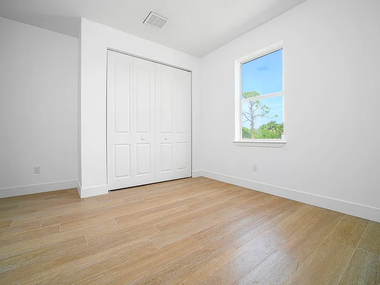 15061 Brainbridge Cir — Photo 12