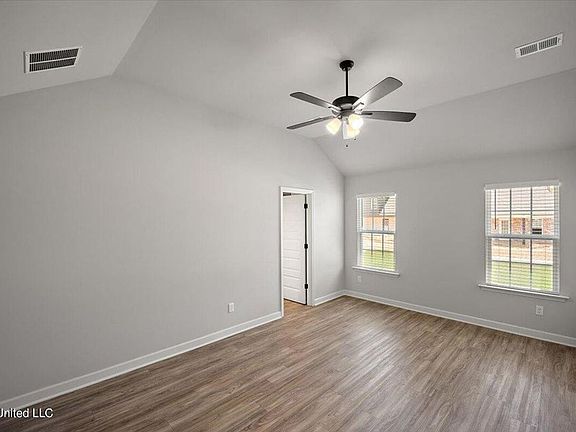 5th image of 8706 Hayes Dr