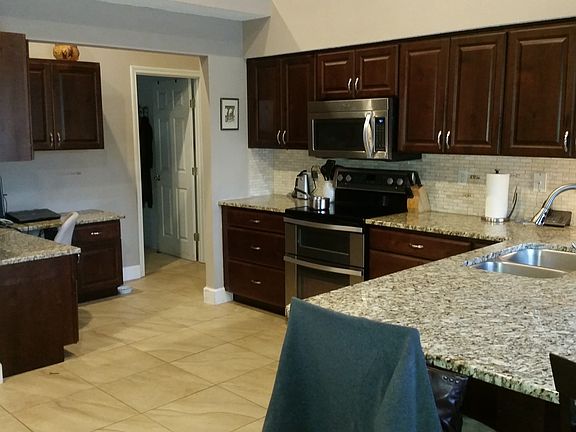 3rd image of 604 Catherine Foster Ln