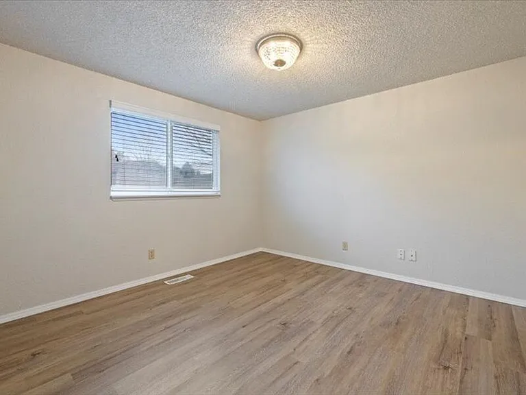 4940 Chukar Dr — Photo 13