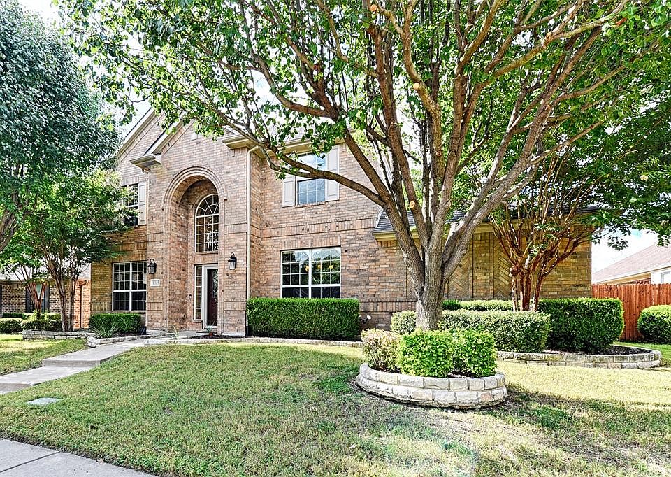 1st image of 6309 Blackstone Dr