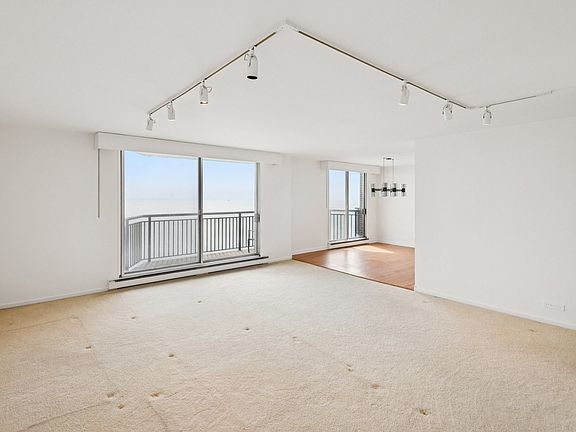2nd image of 6007 N Sheridan Rd APT 27B