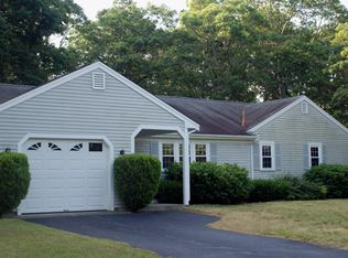 56 Foxglove Rd, Centerville, MA 02632