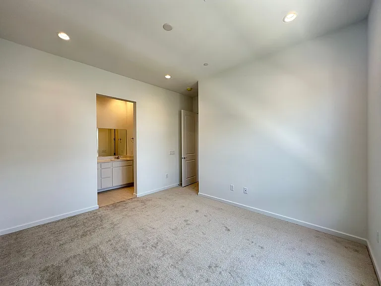 3331 Esker Ridge Ave — Photo 28