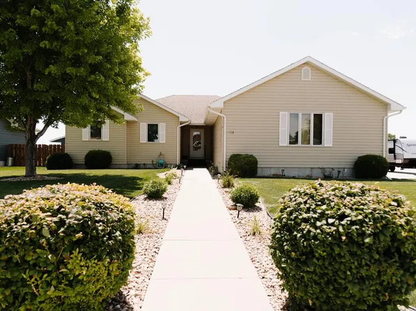 823 E South St, Grand Island, NE 68801