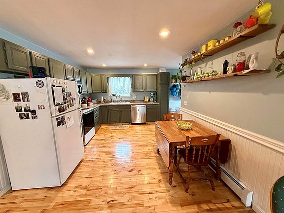 5th image of 311 Phinney Farm Rd