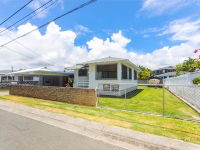 725 Kalolina Pl, Kailua, HI, 96734
