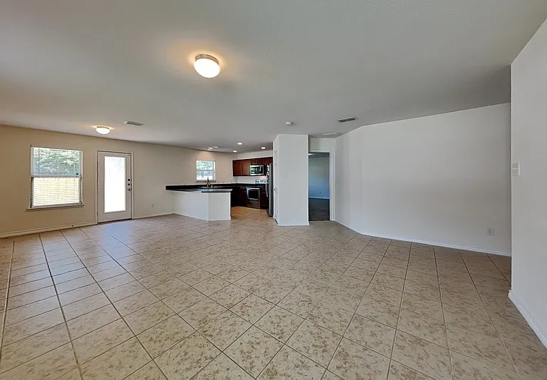 14625 Briarcrest Dr — Photo 4