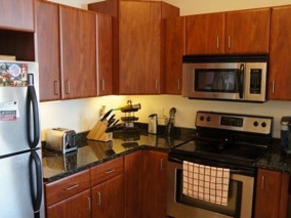 3rd image of 5196 Sassafras Dr Unit 310