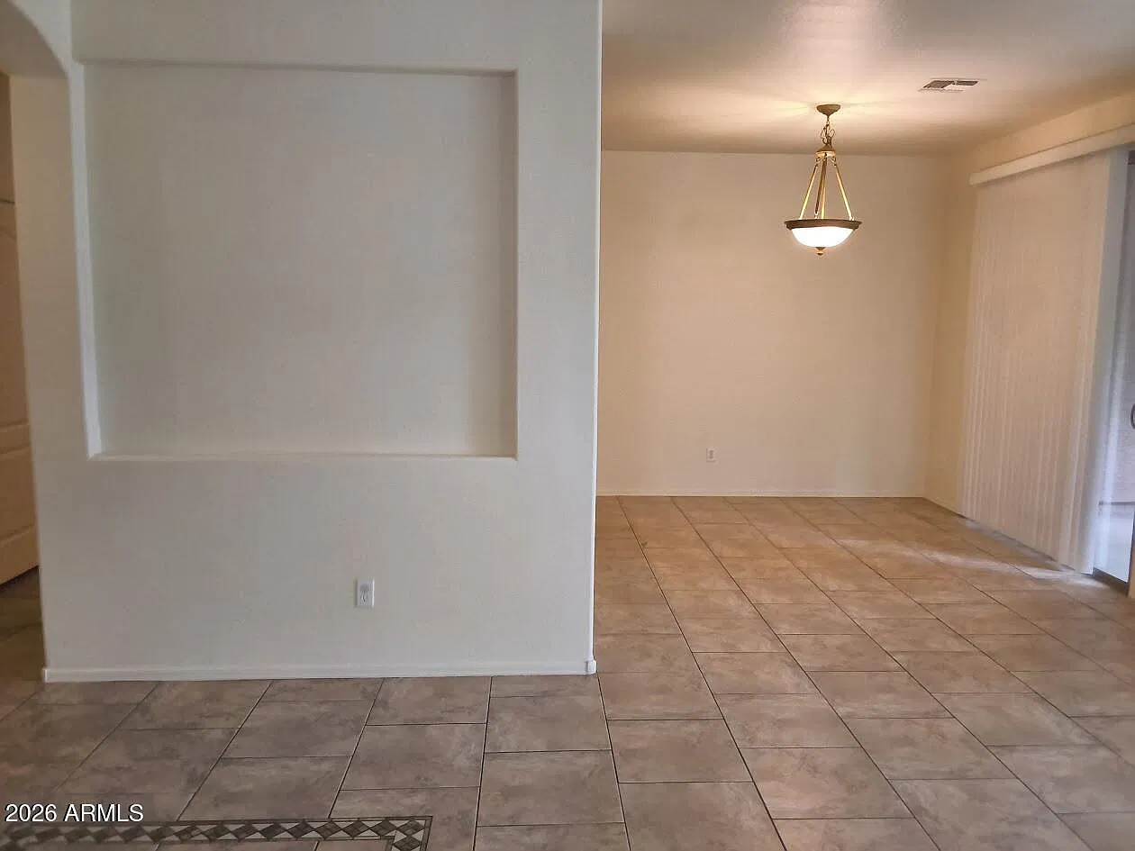 2 bed, 2.0 bath, 1117 sqft, $1,850 — Photo 3