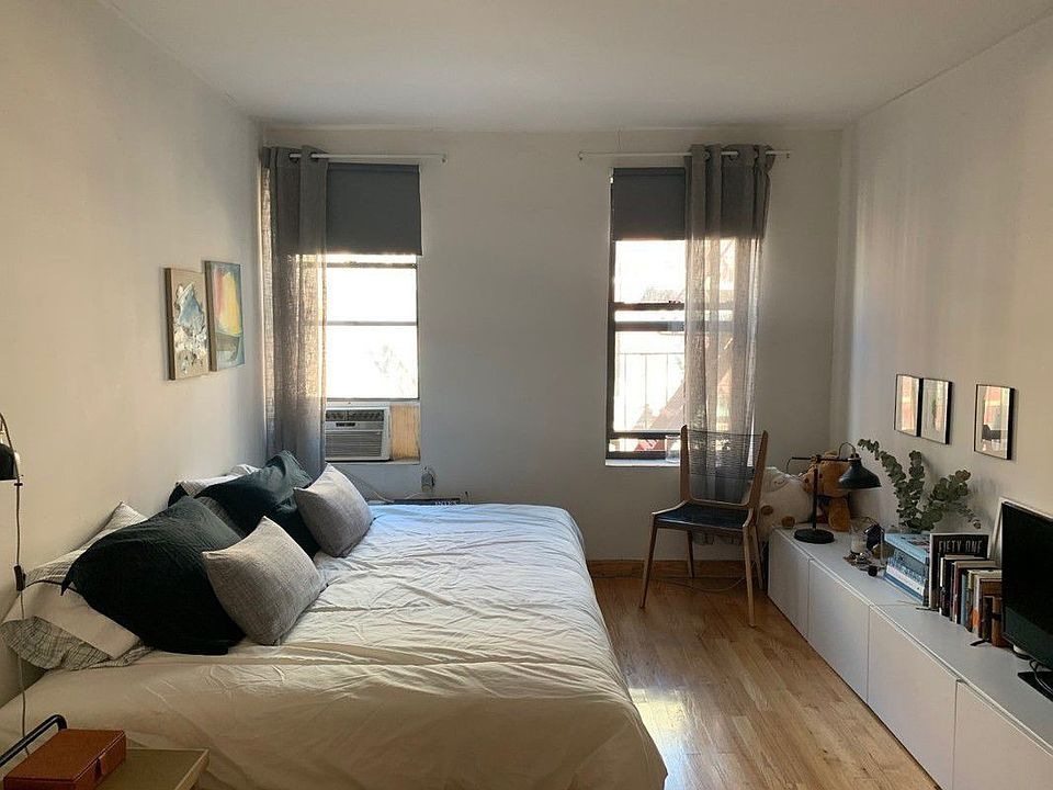 1st image of 148 Orchard St APT 15