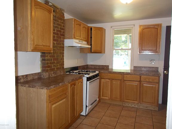 4th image of 1426 Monsey Ave