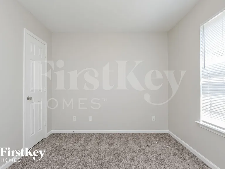 8723 Sharonbrook Dr — Photo 15