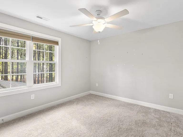 807 Thrush Dr — Photo 28