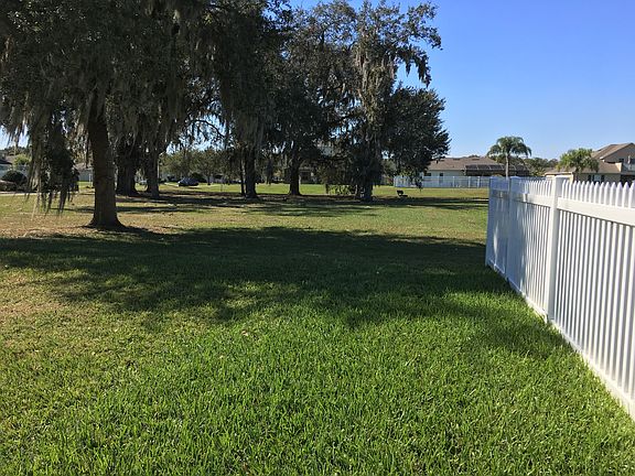 3rd image of 1902 Passiflora Ln