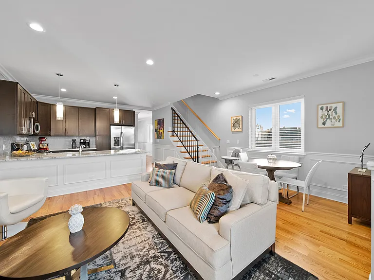 4017 N Monticello Ave #3 — Photo 9