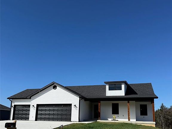 2nd image of 1817 Vadie Ave