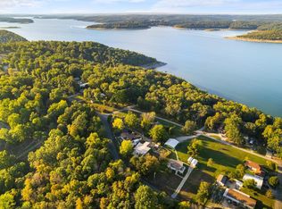 304 Browns Beach Rd, Bull Shoals, AR 72619