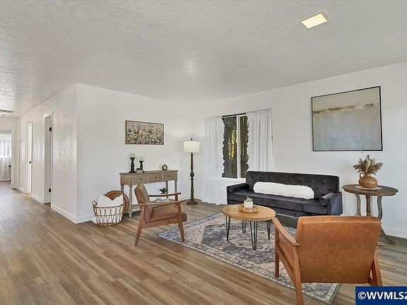 2nd image of 4826 Future Rd NE